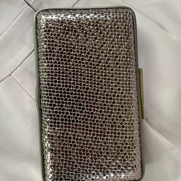 Sondra Robert’s Metallic Clutch NWT - Picture 3 of 6